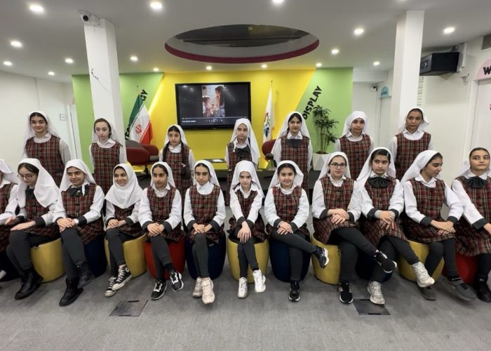 photo_5933659661057854662_y